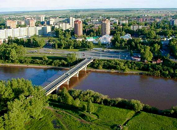 Главный мост города после реконструкции
